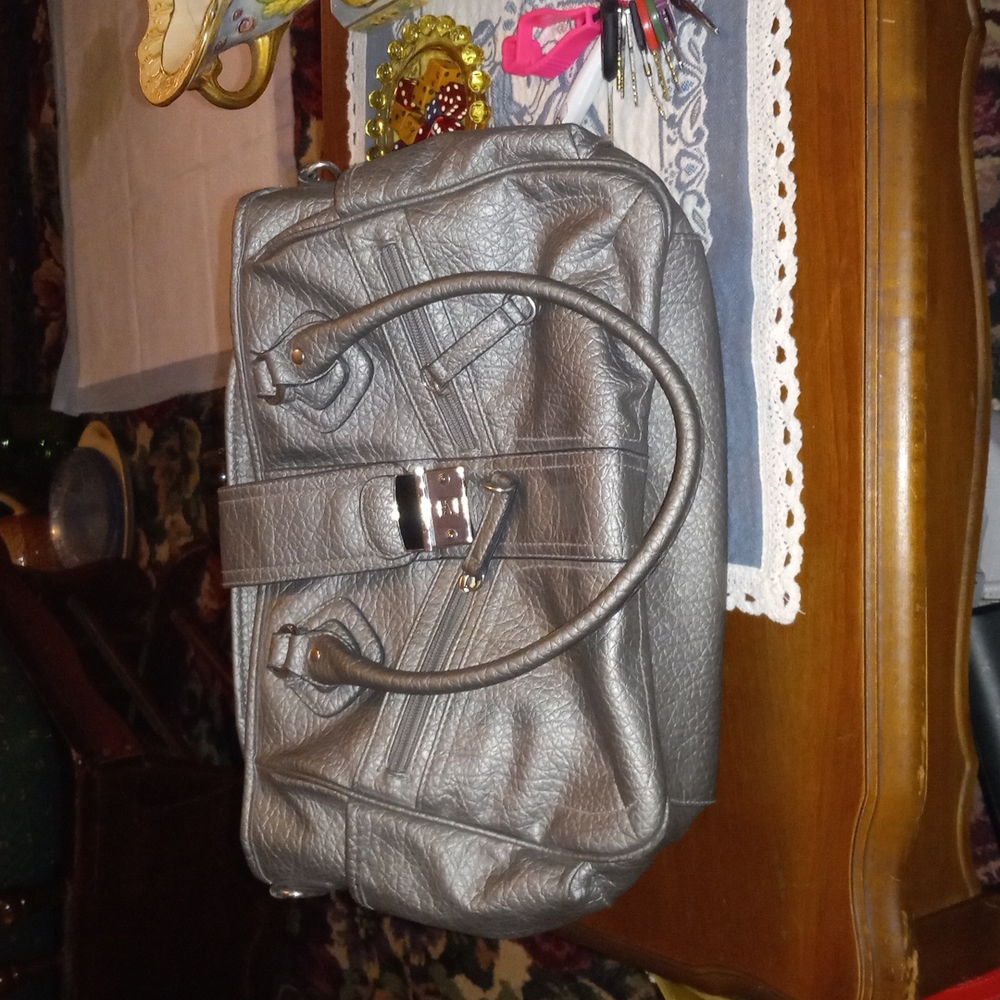 Rosette purse, gray